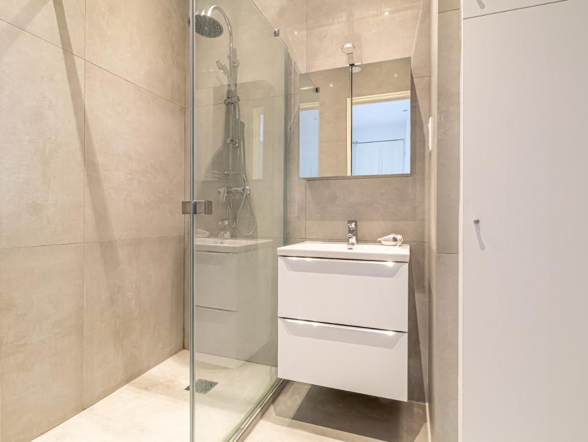 Stunning Flat By The Beach, Carre D'or-negresco Apartamento